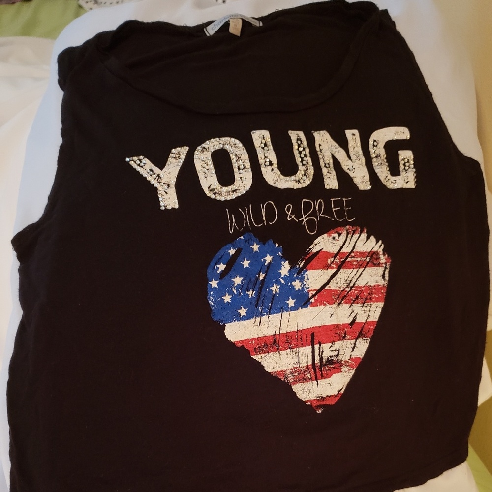 Tank tops - Picture 2 of 2